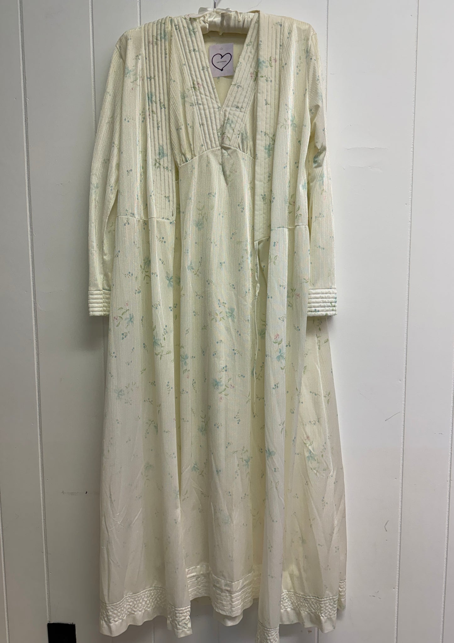 S/M Vintage Cream Floral Robe Set