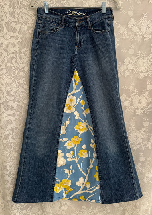 0/26" Repurposed Denim Maxi Skirt Blue/Yellow Flower Insert