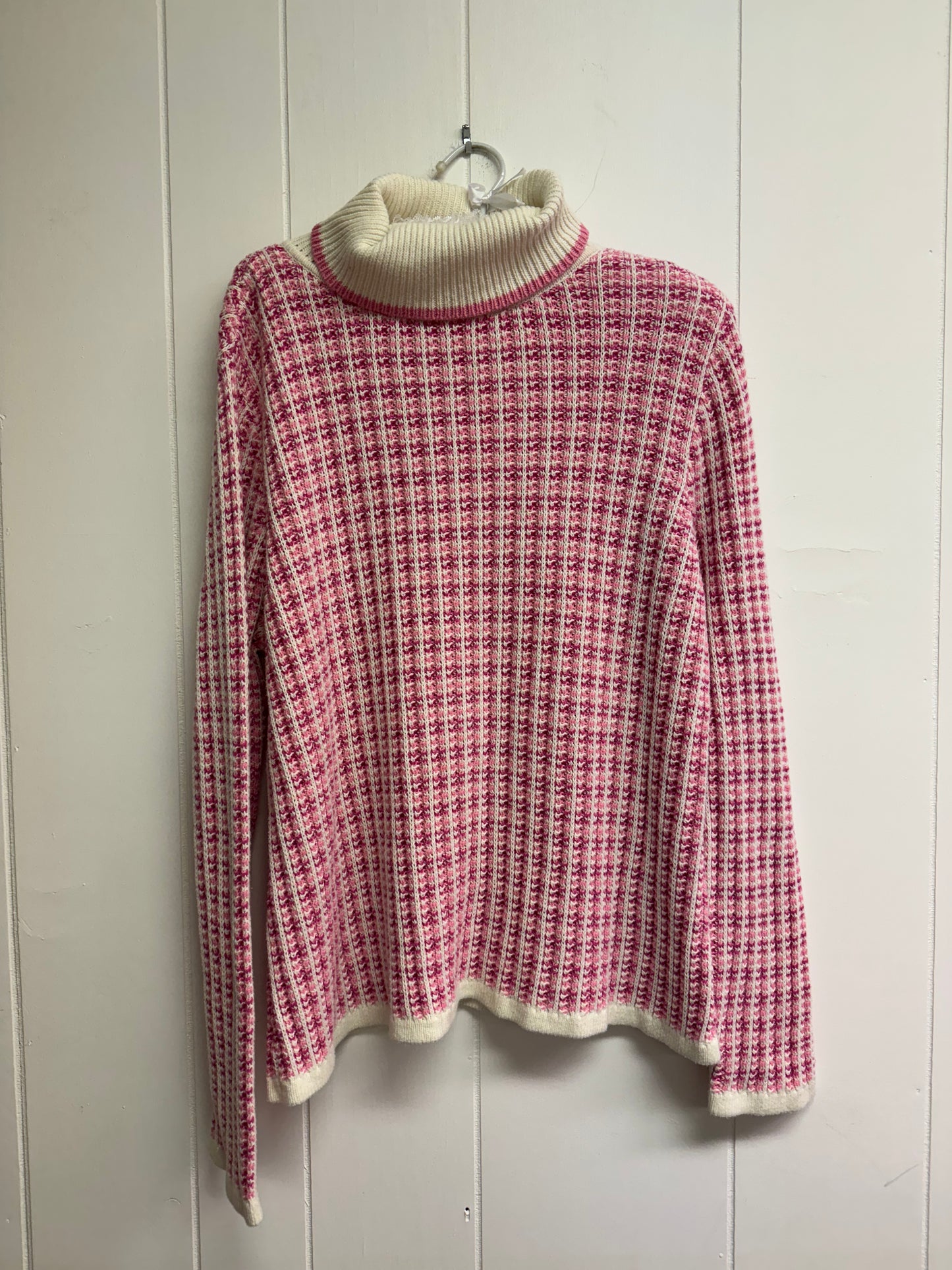 S-L Vintage Pink Knit Turtleneck