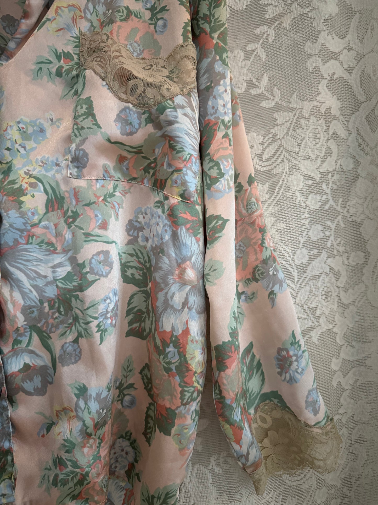 S-L Vintage Floral Pajama Top