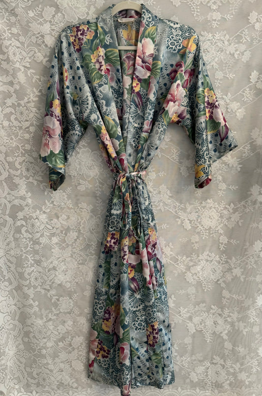 S/M Vintage Floral Pattern Satin Robe